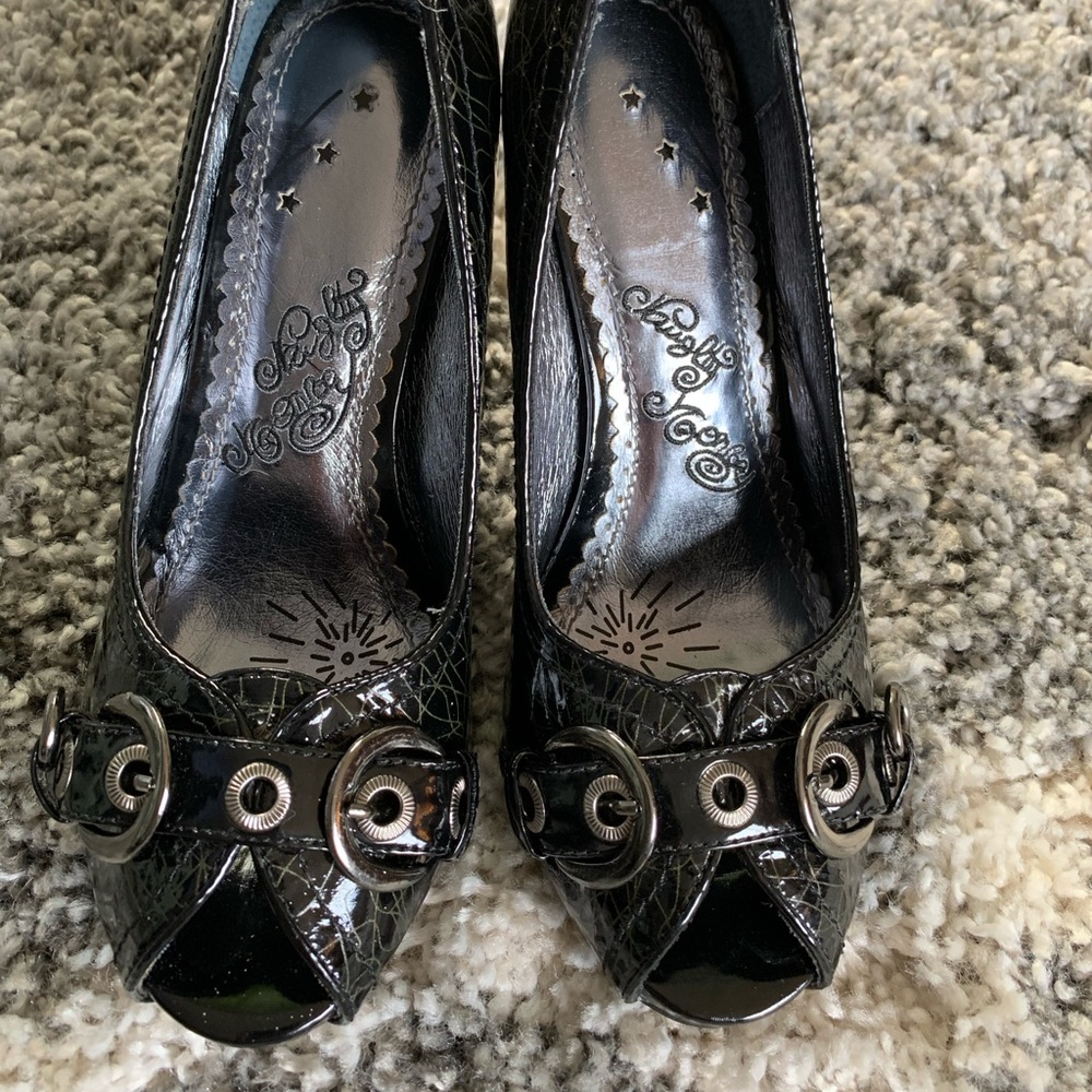 Naughty Monkey Double Dare Heel
